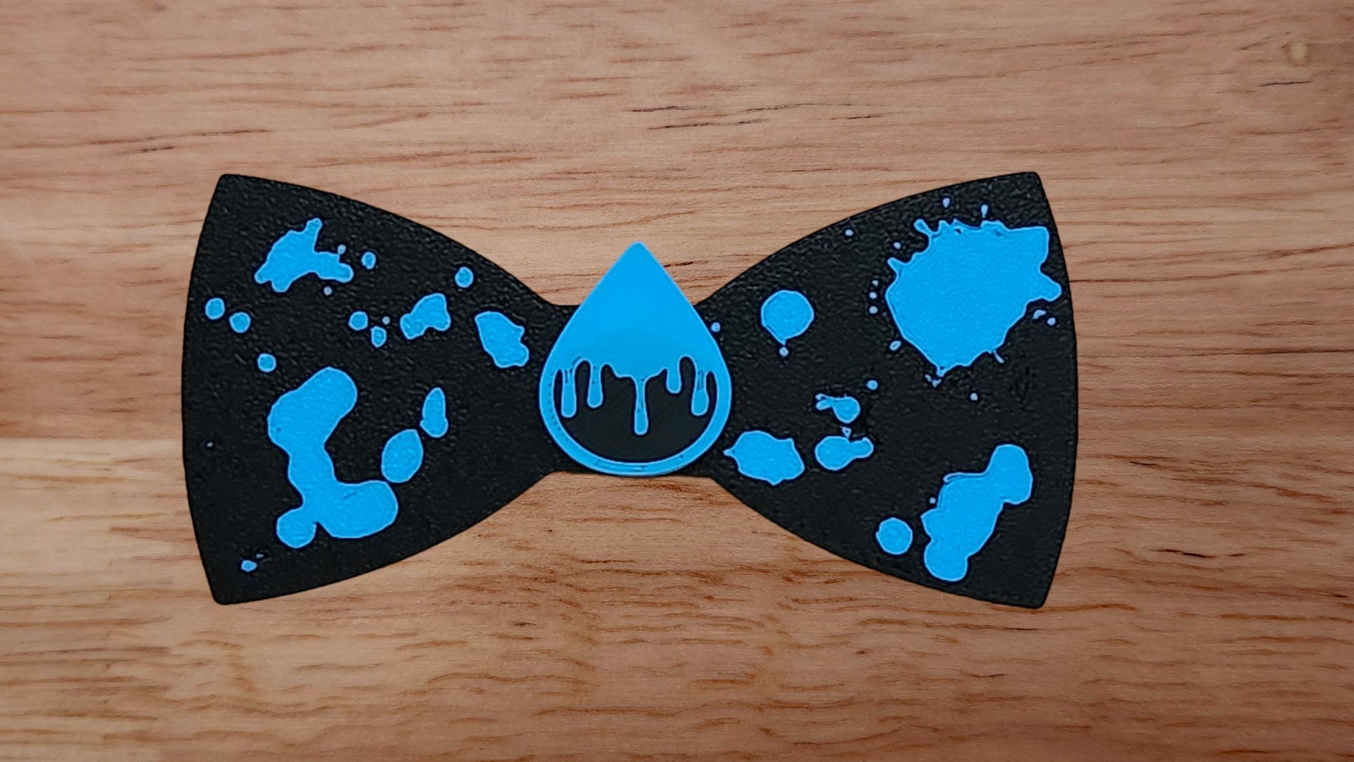 Drip Drop Base with Splatter Back