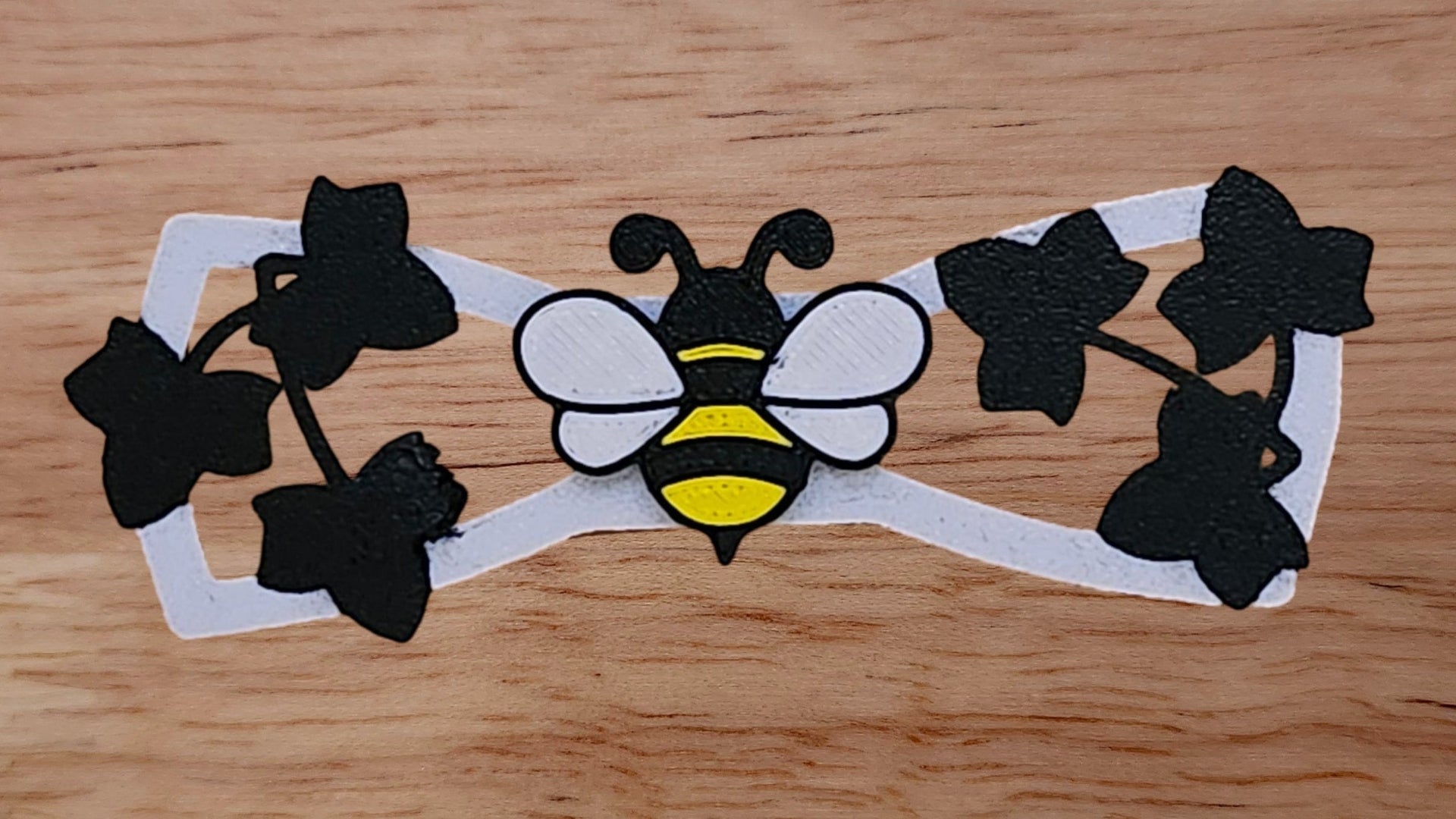 Bee Base with Ivy Brim