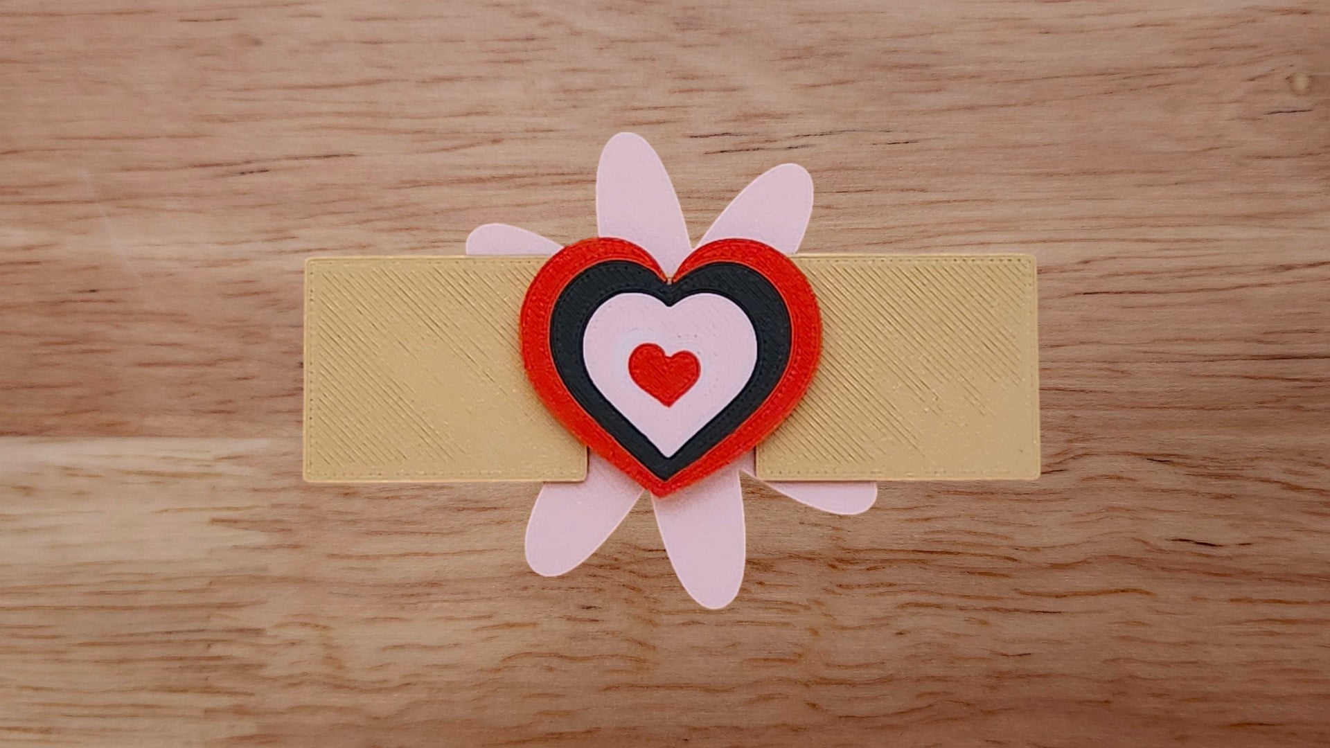 Fancy Heart Base with Graham Cracker/Rectangle Brim and Flower Petal Brim Large