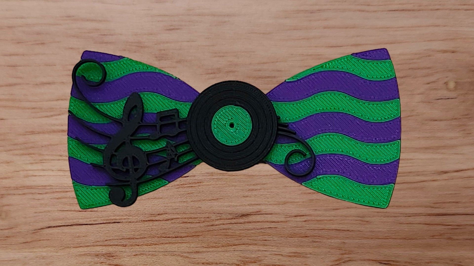 Vinyl Record Base with Sheet Music Brim and Wave Back