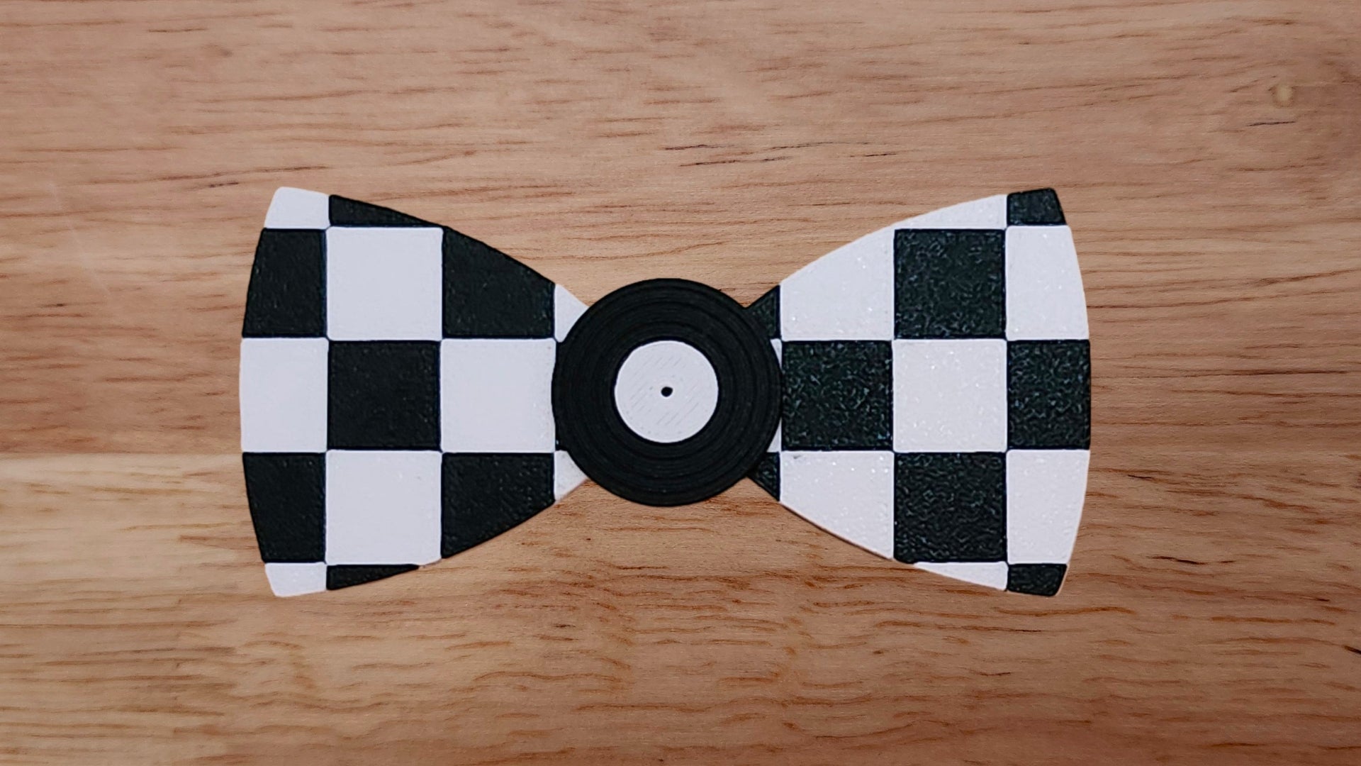 Vinyl Record Base with 2 Tone Check Print Back