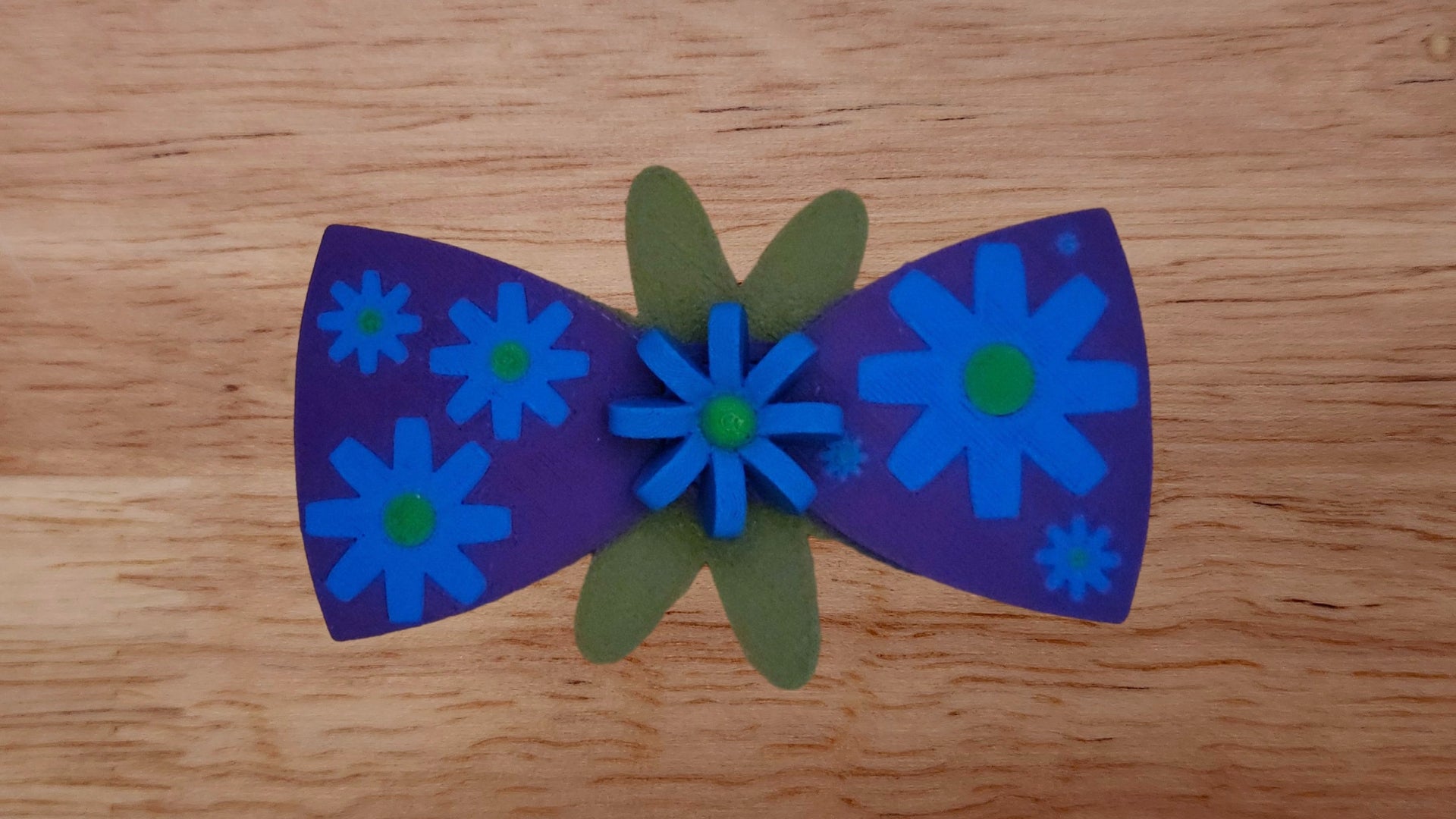 Simple 3D Flower Base with Flower Petal Brim Large and Simple Flower Back