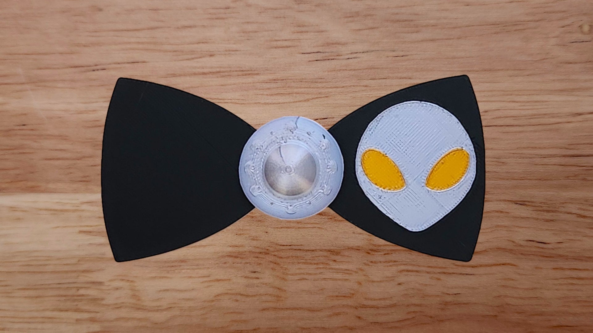 Spaceship UFO Base with Alien Head Back