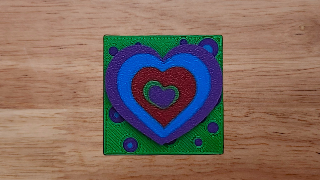 Fancy Heart Base with Bubbles Brim