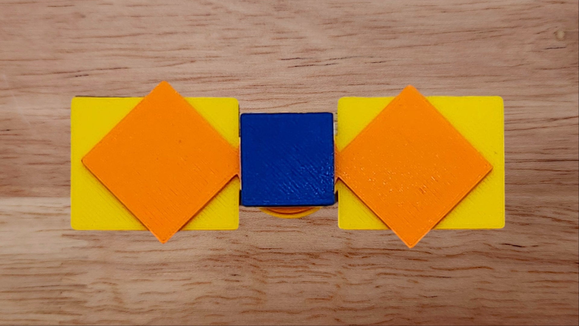 Bespoke It Yourself/Solid Square Base with Graham Cracker/Rectangle Brim and Chocolate/Rhombus Brim