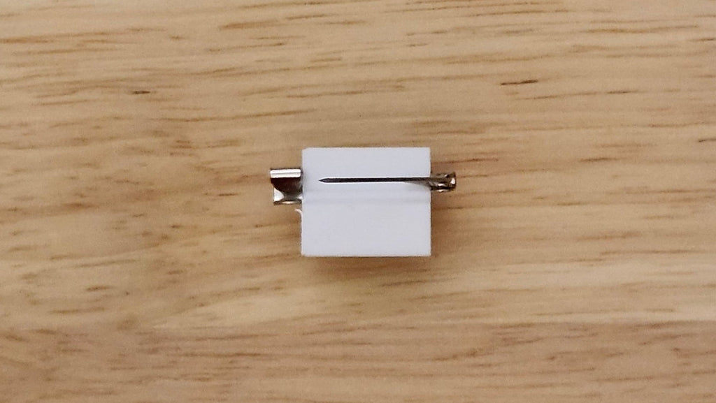 No Top Button Adapter With Pin back side view