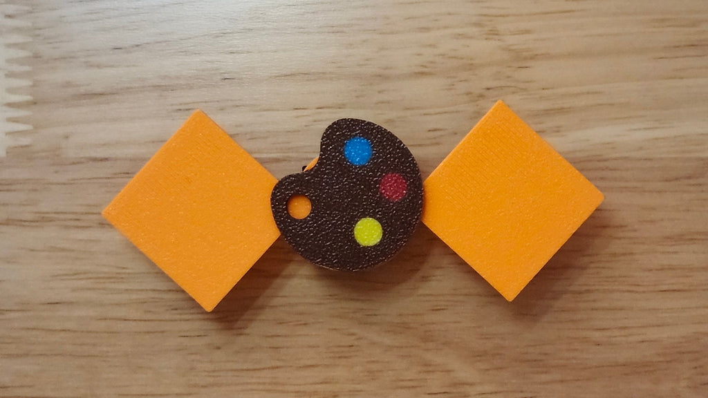 Paint Palette Base with Chocolate/Rhombus Brim