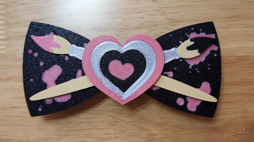 Fancy Heart Base with Paint Brush Brim and Splatter Back