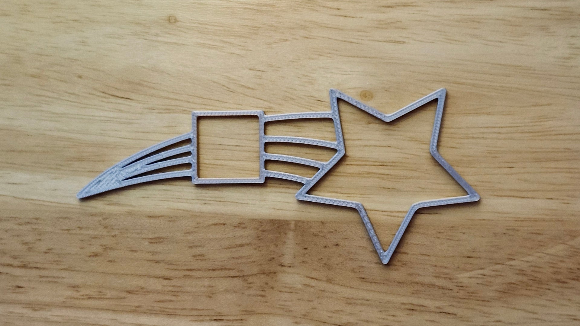 Shooting Star Back for use with a Blend and Build Blueprint Button Cover. Together they are 3D printed for use as a bow tie, button cover, necklace, pin, hat pin, lapel pin and so much more.