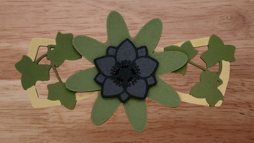 Lotus Flat Base with Flower Petal Brim Large and Ivy Brim
